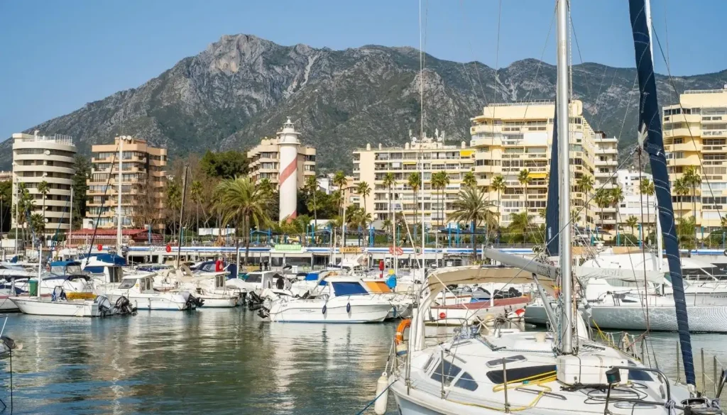 Within the town centre of the world famous city of Marbellacity, this harbour is the oldest of the four in the city.